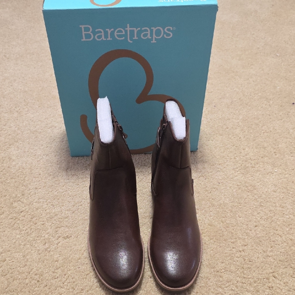 BareTraps Women's Classic Brown Boots